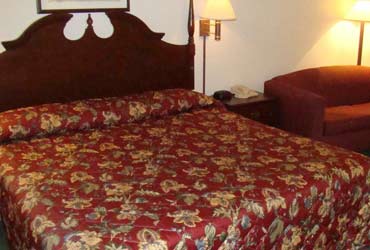 Best Budget motel in downtown Nappanee, IN